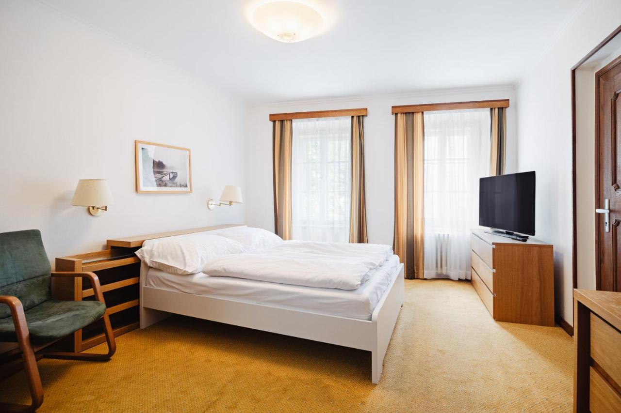 Hotel U Modreho Orla - At The Blue Eagle Prag Exterior foto